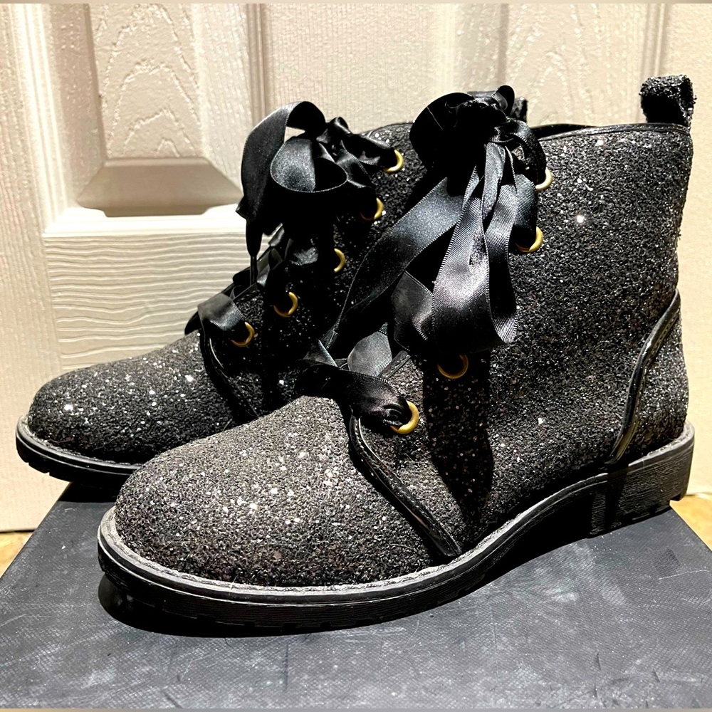 Dirty Laundry Black Sparkly Glitter Boots Size 6 Ribbon Laces
